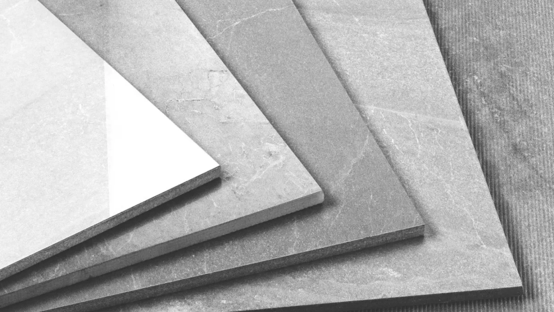 Керамогранит 8х300х300 мм матовая черный